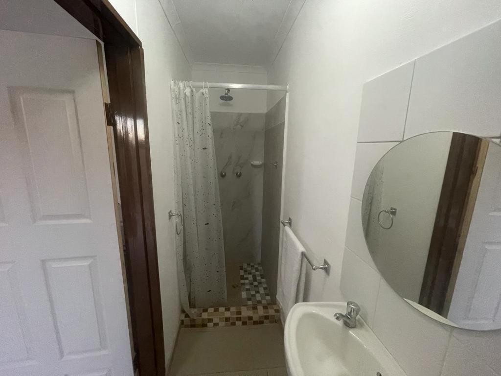 Sabrina Guesthouse Tsumeb Extérieur photo